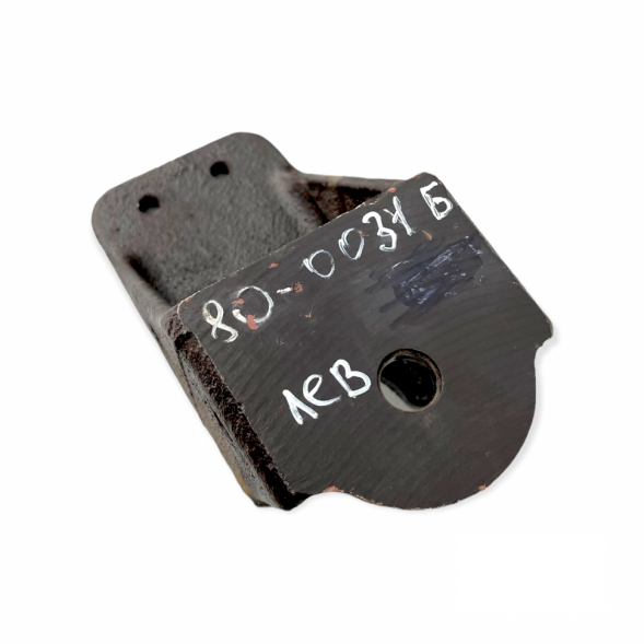 Кронштейн 80-6700031-Б кабиный левый
